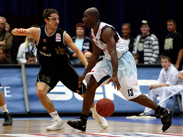 更多依赖斯 更多依赖斯